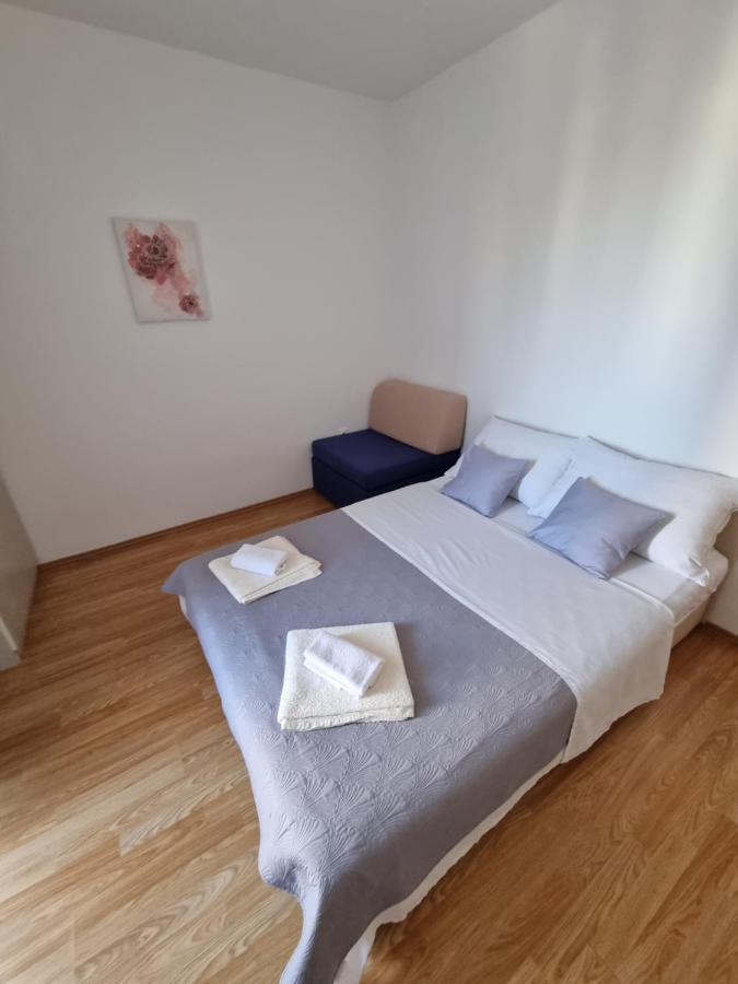 Apartments Lili Biograd Na Moru Εξωτερικό φωτογραφία