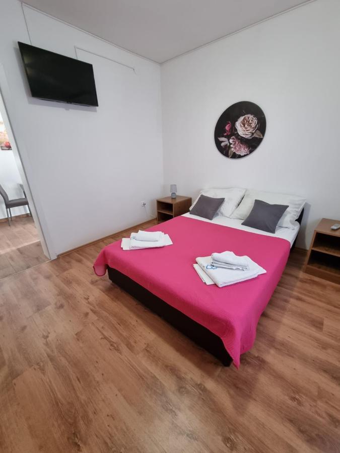 Apartments Lili Biograd Na Moru Εξωτερικό φωτογραφία