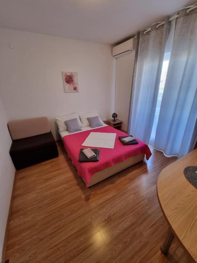 Apartments Lili Biograd Na Moru Εξωτερικό φωτογραφία