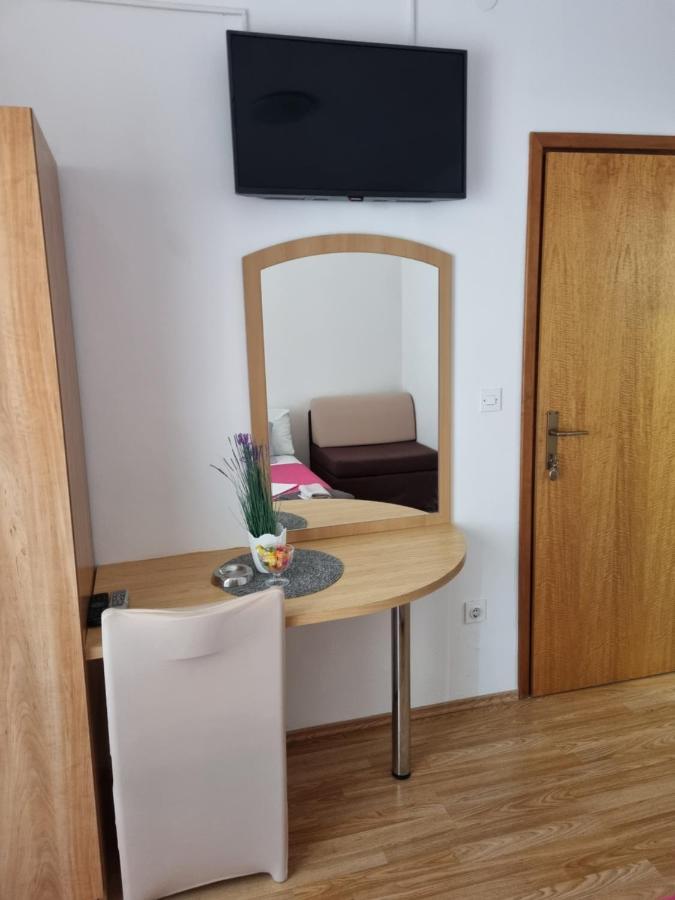Apartments Lili Biograd Na Moru Εξωτερικό φωτογραφία