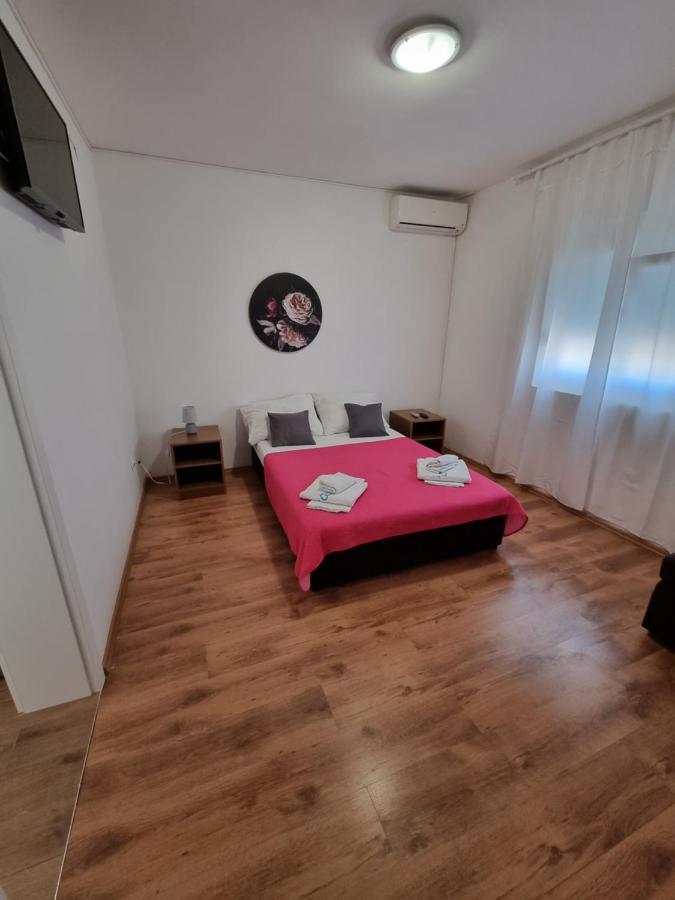 Apartments Lili Biograd Na Moru Εξωτερικό φωτογραφία