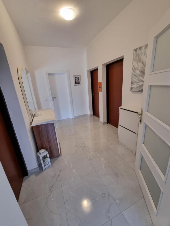 Apartments Lili Biograd Na Moru Εξωτερικό φωτογραφία