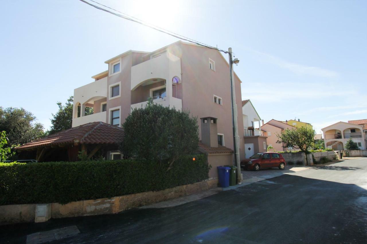Apartments Lili Biograd Na Moru Εξωτερικό φωτογραφία