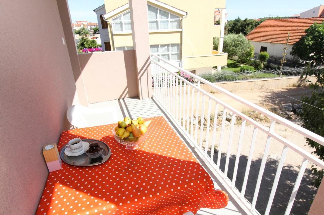 Apartments Lili Biograd Na Moru Εξωτερικό φωτογραφία