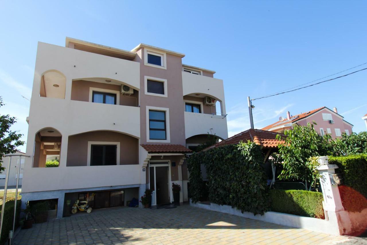 Apartments Lili Biograd Na Moru Εξωτερικό φωτογραφία